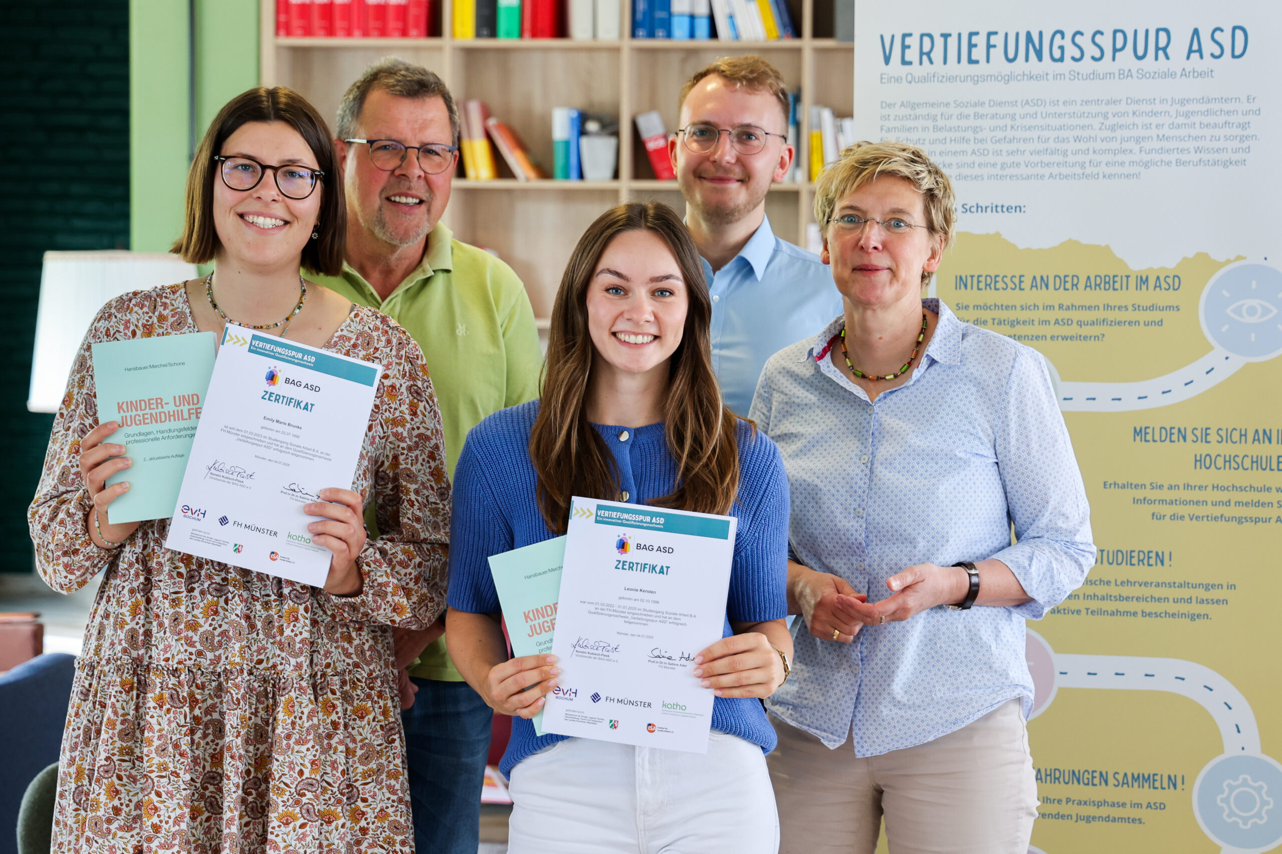 Zertifikatsvergabe an der FH Münster, Copyright: © FH Münster/Simon Leifeling