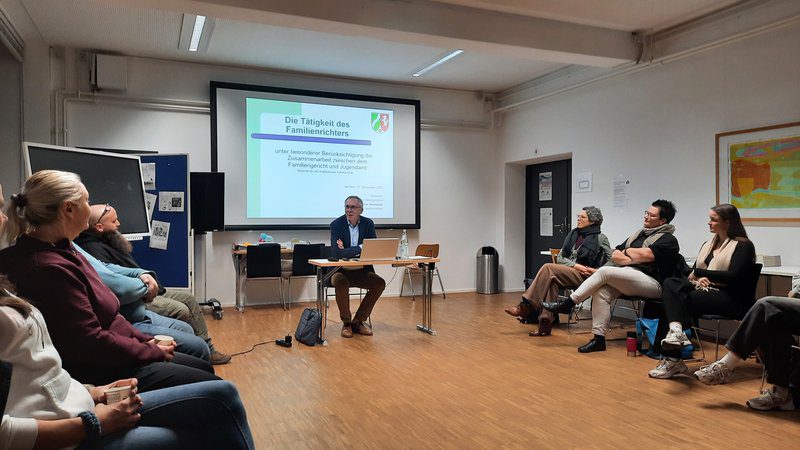 Vernetzt handeln im ASD: Erfolgreicher Abschluss der Veranstaltungsreihe an der katho Aachen